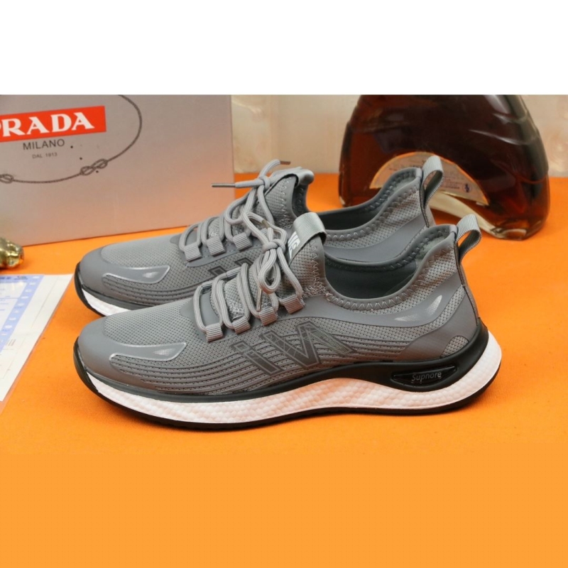Pra*a casual shoes